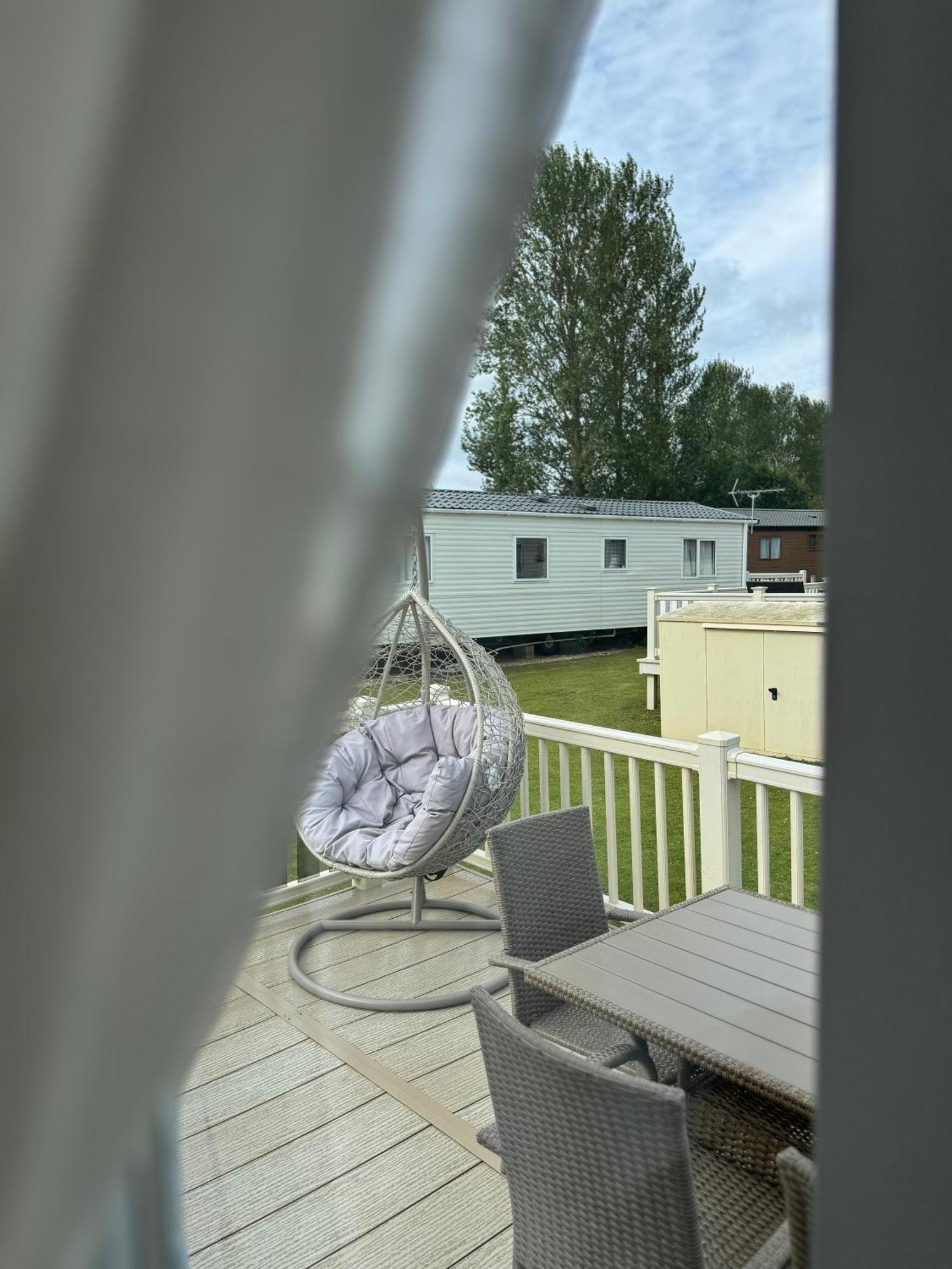 Hot Tub Retreat At Tattershall Lakes المظهر الخارجي الصورة