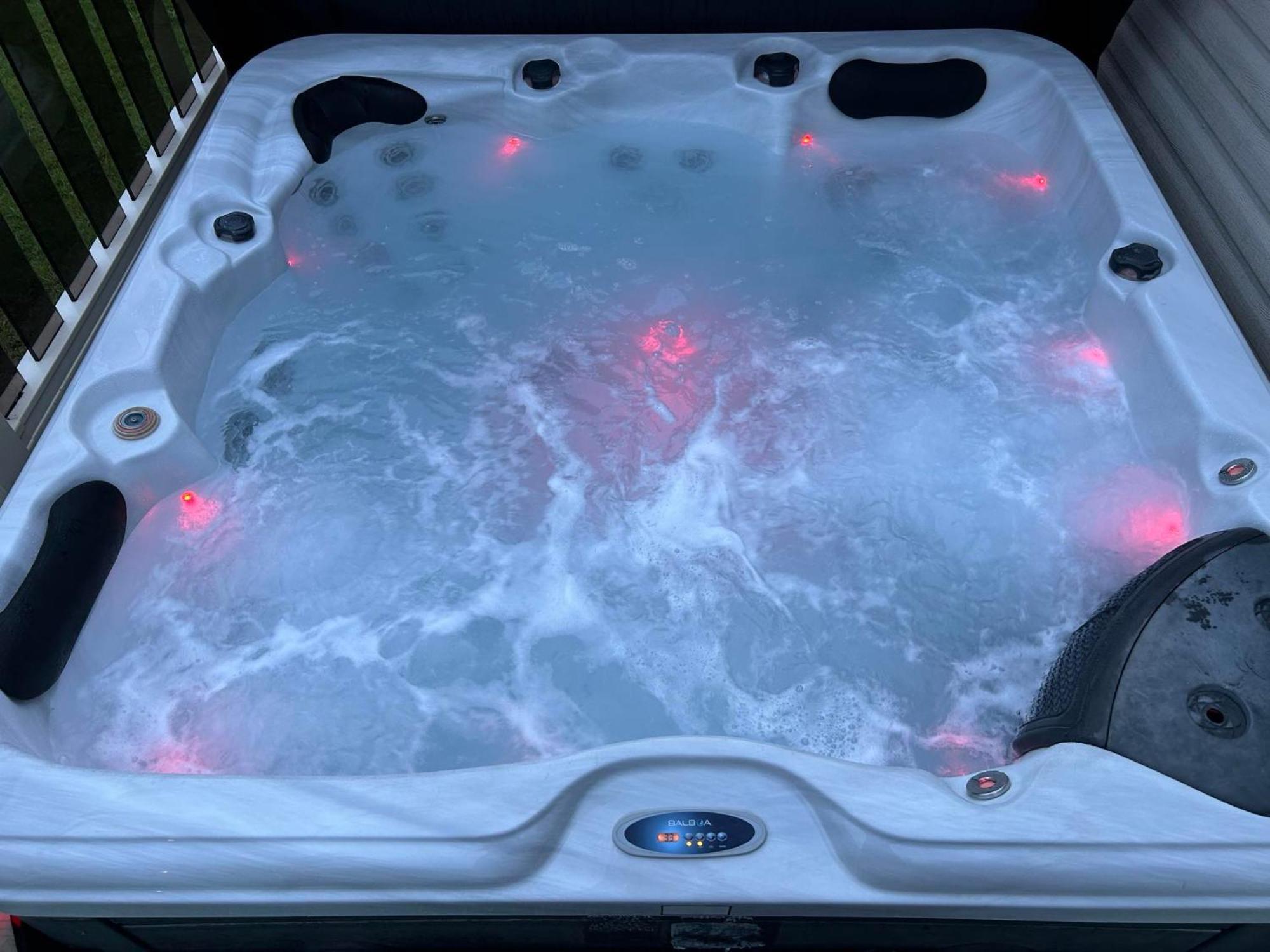 Hot Tub Retreat At Tattershall Lakes المظهر الخارجي الصورة