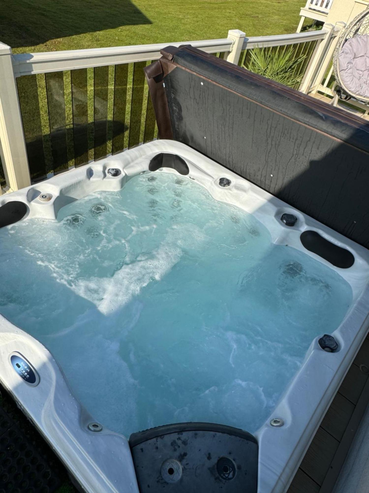 Hot Tub Retreat At Tattershall Lakes المظهر الخارجي الصورة